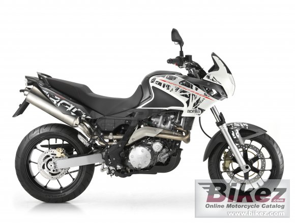 2011 Aprilia Pegaso 650 photo